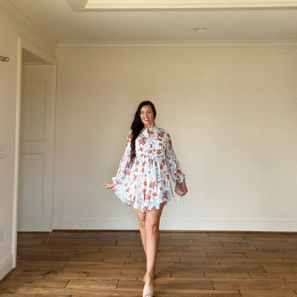 Floral dress with tie